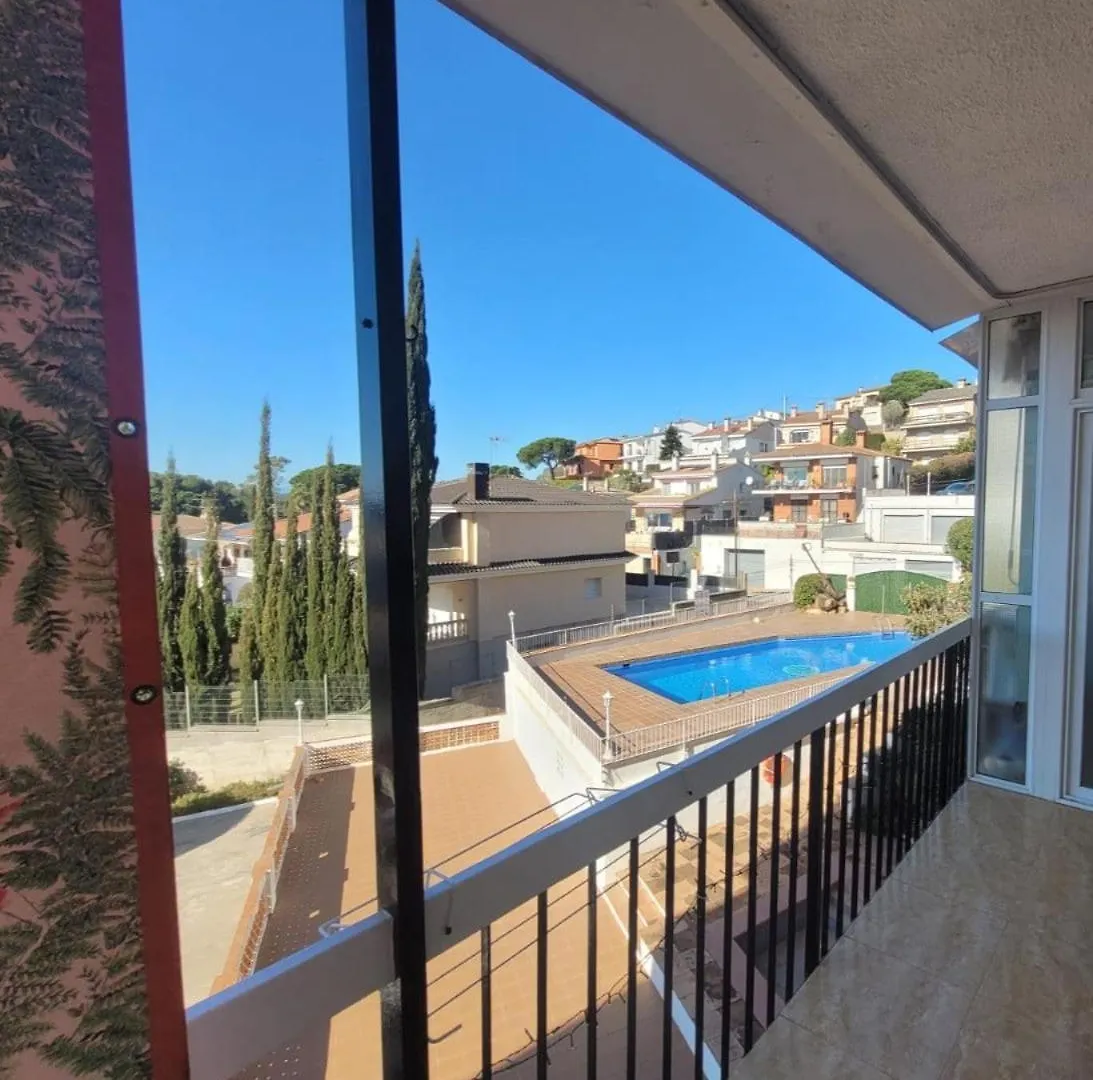 New Apartment Costa Brava, Seaview! Nearby Beach 滨海略雷特