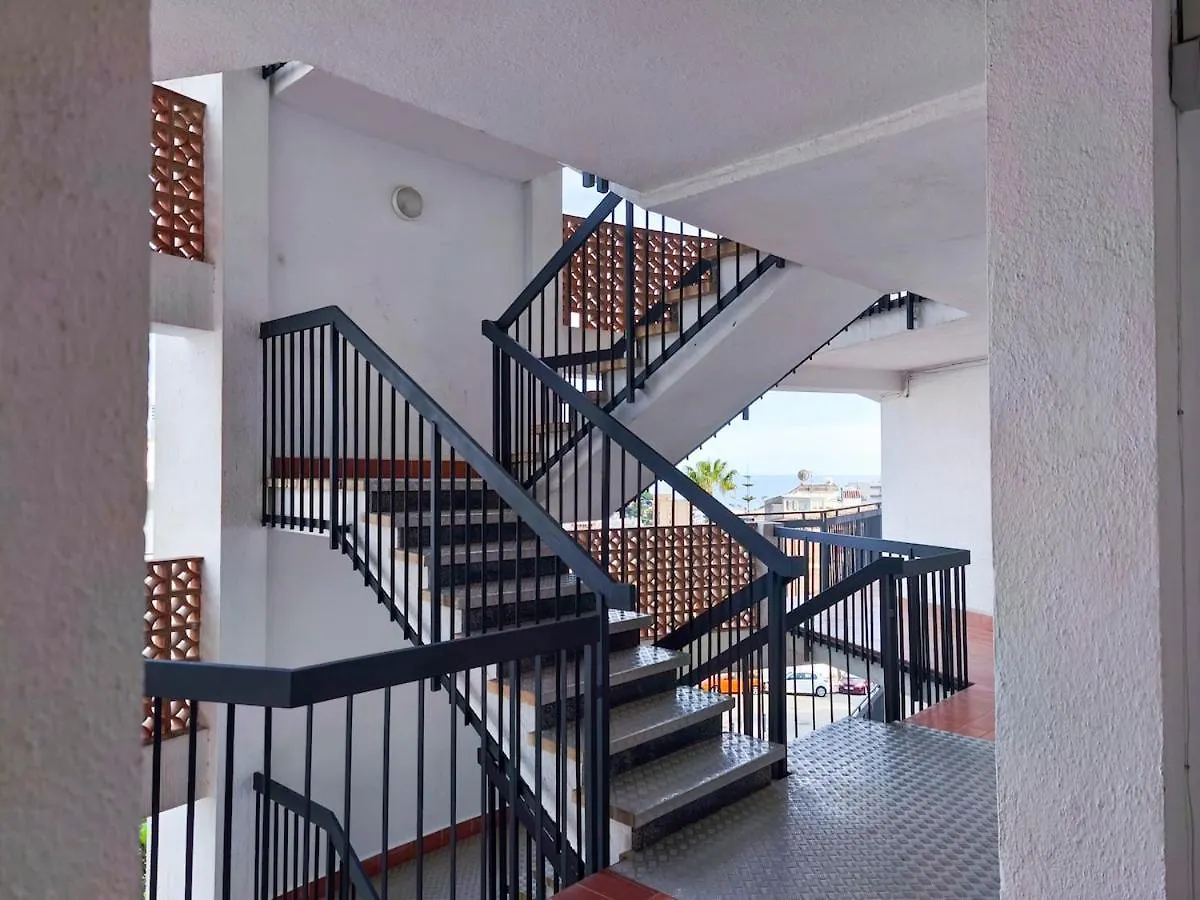 New Apartment Costa Brava, Seaview! Nearby Beach 滨海略雷特