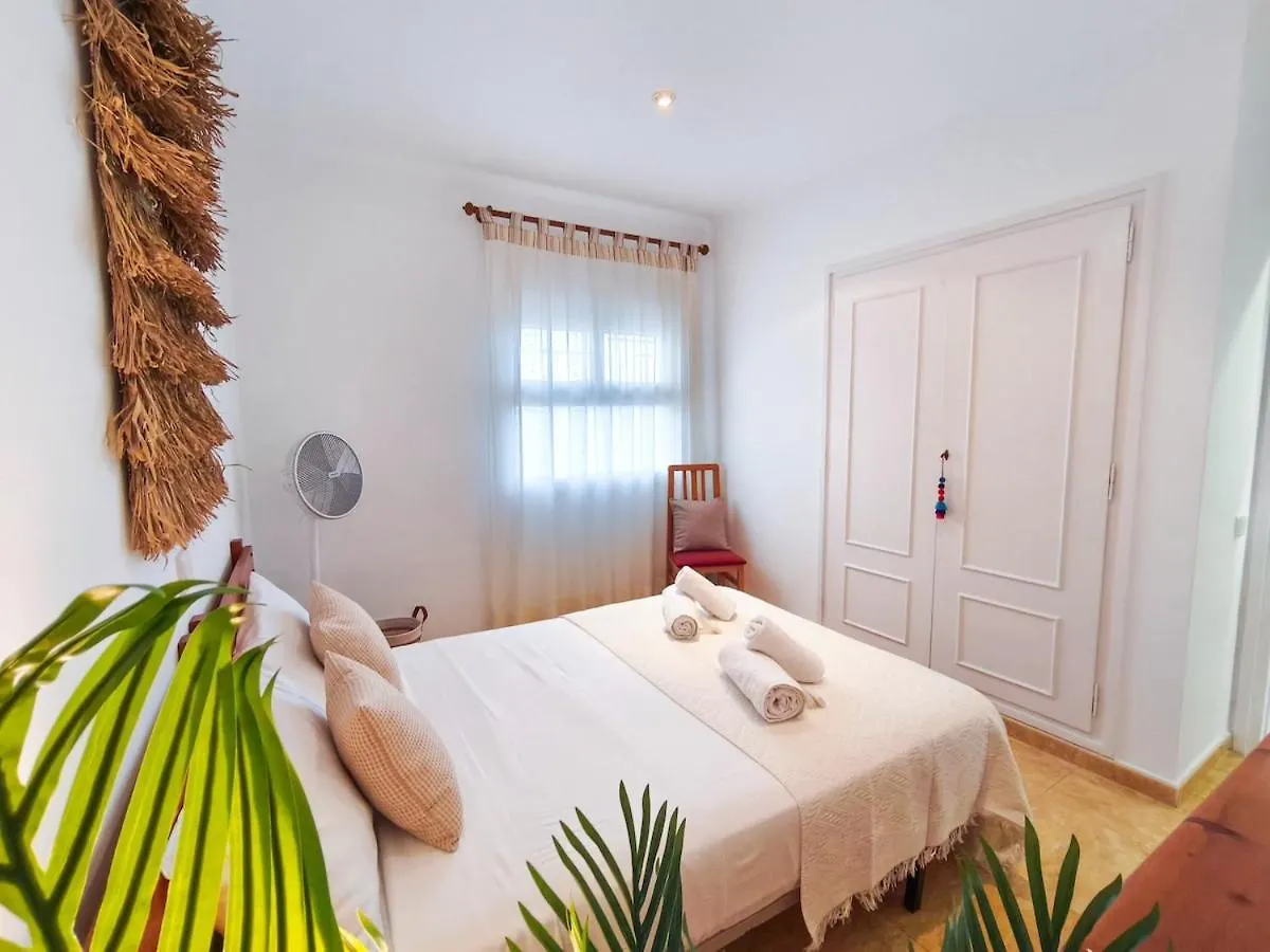 New Apartment Costa Brava, Seaview! Nearby Beach 滨海略雷特